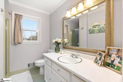 Bath - 210 Montclair Rd, Greer, SC 29651 photo 1 of 5