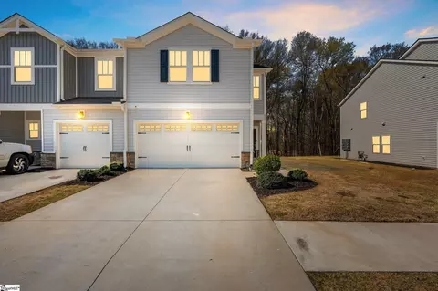 421 Windsinger Ln, Greer, SC 29650
