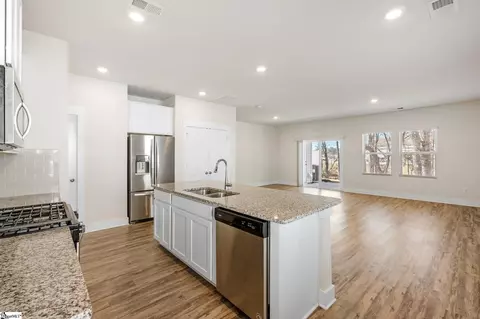 Kitchen - 421 Windsinger Ln, Greer, SC 29650 photo 3 of 4