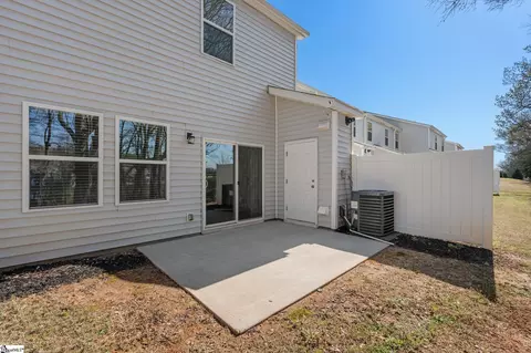 Exterior - 421 Windsinger Ln, Greer, SC 29650 photo 3 of 5