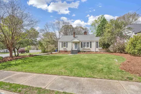 26 High Hill St, Greenville, SC 29605