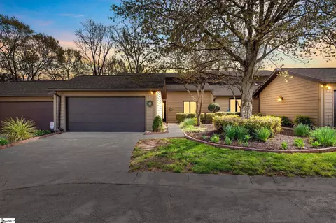 212 Goldfinch Cir, Greer, SC 29650