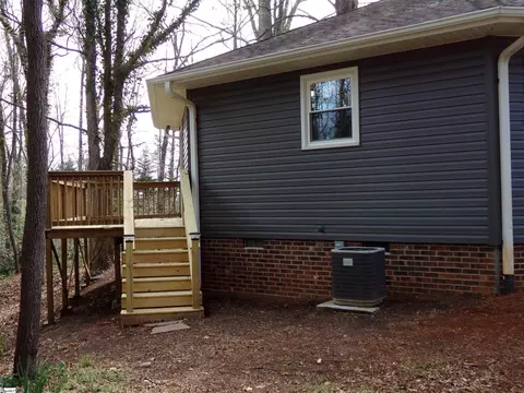 Exterior - 376 Oshields Rd, Easley, SC 29640 photo 3 of 6