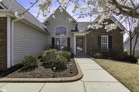 149 Saint Johns St, Simpsonville, SC 29680