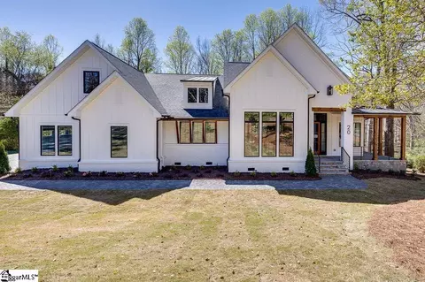 20 Garden Ter, Greenville, SC 29609