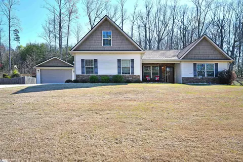 428 Bowers Rd, Travelers Rest, SC 29690