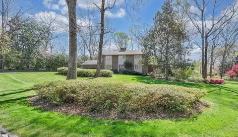 700 Botany Rd, Greenville, SC 29615