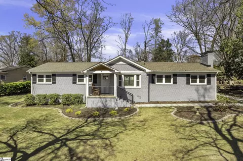 7 Sylvania Dr, Taylors, SC 29687