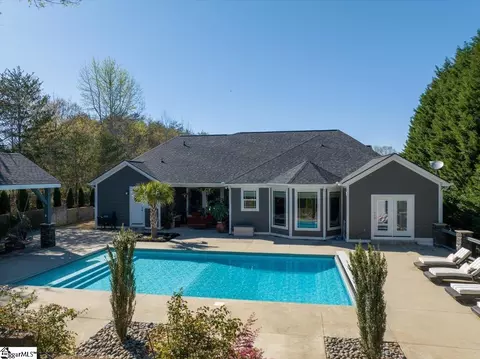 Exterior - 9 Melisa Ct, Greer, SC 29651 photo 7 of 8