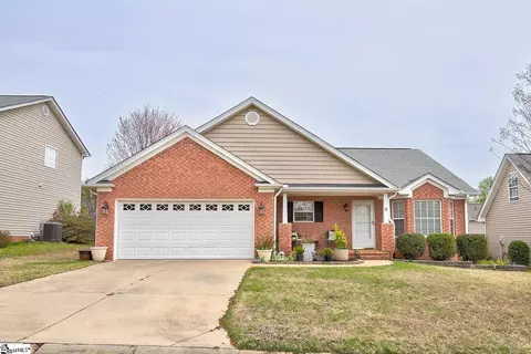 6 Whitethorn Ln, Greenville, SC 29607