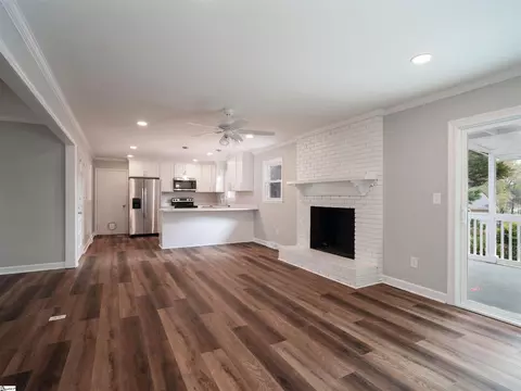 Living - 103 Gregory Dr, Greer, SC 29650 photo 3 of 6