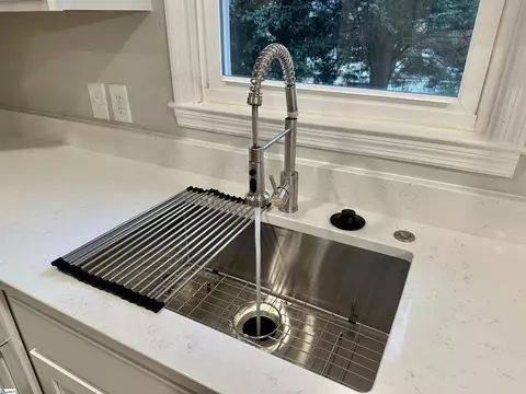 Kitchen - 103 Gregory Dr, Greer, SC 29650 photo 4 of 4