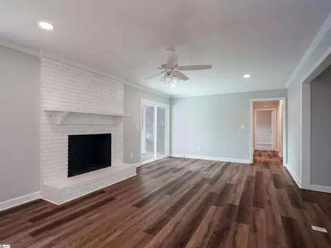 Living - 103 Gregory Dr, Greer, SC 29650 photo 6 of 6