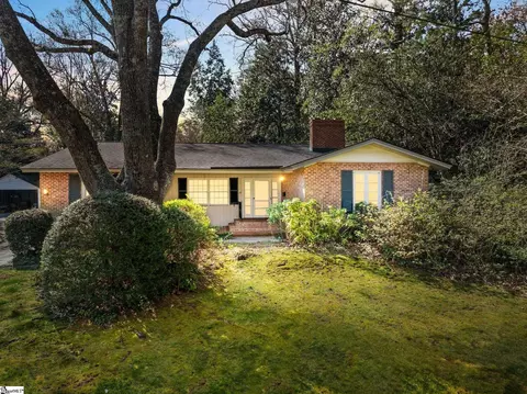 110 Country Club Dr, Greenville, SC 29605