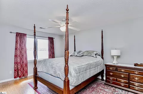 Bedroom - 604 Rosemont Cir, Waterloo, SC 29384 photo 1 of 5
