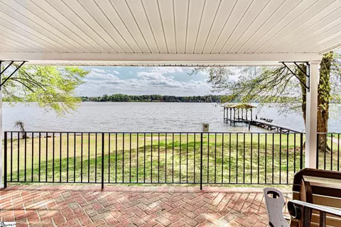 View/Area - 604 Rosemont Cir, Waterloo, SC 29384 photo 2 of 9