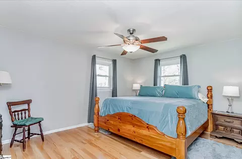 Bedroom - 604 Rosemont Cir, Waterloo, SC 29384 photo 5 of 5