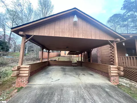 Exterior - 624 Slickum Rd, Easley, SC 29640 photo 4 of 6