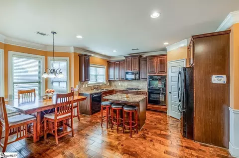 Kitchen - 165 Harbrooke Cir, Greer, SC 29651 photo 1 of 4