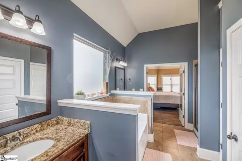Bath - 165 Harbrooke Cir, Greer, SC 29651 photo 1 of 6