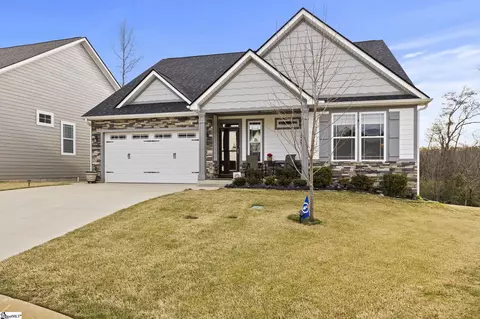 409 Grantleigh Ct, Simpsonville, SC 29680