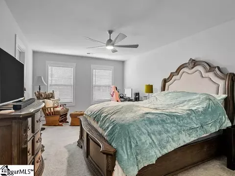 Bedroom - 905 Wild Pine Ct, Duncan, SC 29334 photo 5 of 7