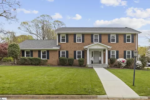10 Donington Dr, Greenville, SC 29615