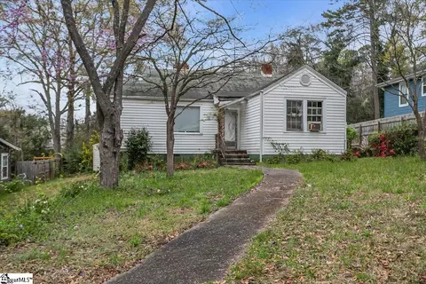 13 Charlotte St, Greenville, SC 29607
