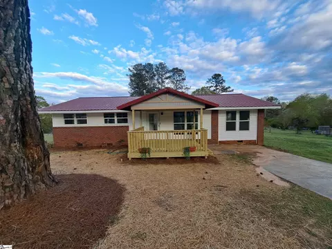 177 Sherman Dr, Laurens, SC 29360