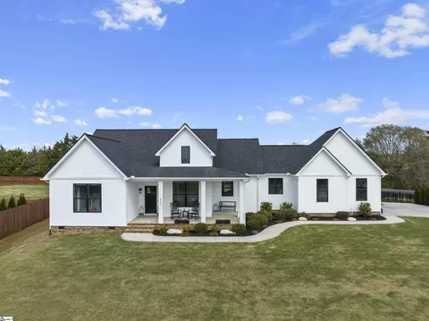 363 Terra Plains Dr, Greer, SC 29651