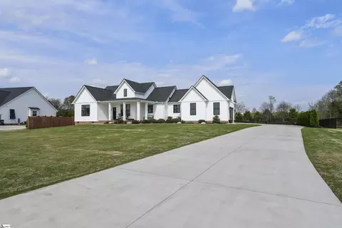 Exterior - 363 Terra Plains Dr, Greer, SC 29651 photo 2 of 8