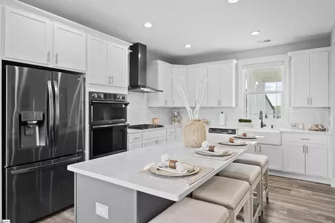 Kitchen - 363 Terra Plains Dr, Greer, SC 29651 photo 2 of 3