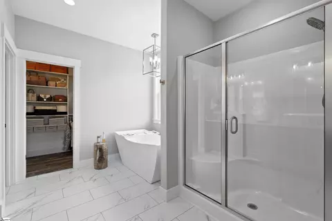 Bath - 363 Terra Plains Dr, Greer, SC 29651 photo 4 of 5