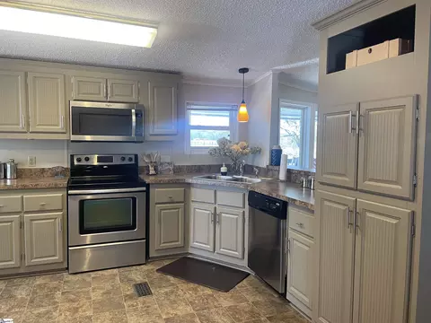 414 Hill Dr, Waterloo, SC 29384 photo 13
