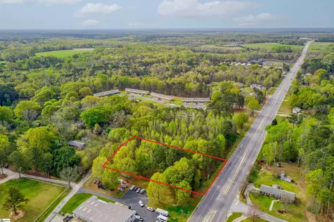 0 S Broad St, Clinton, SC 29325