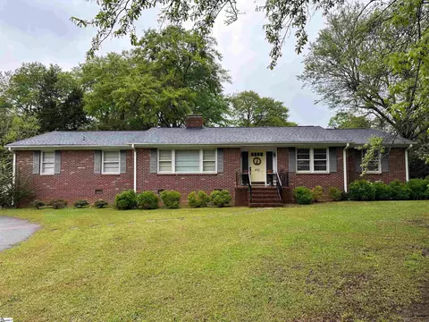 402 Carolina Ave, Greenville, SC 29607