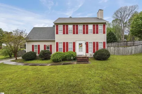 16 Greyleaf Ct, Simpsonville, SC 29680