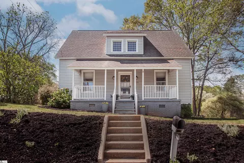 405 Connecticut Ave, Greer, SC 29650