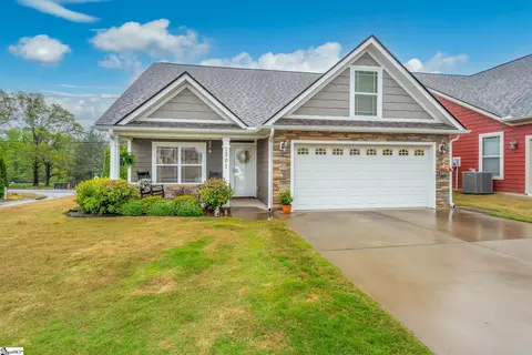 301 Mossy Rock Ct, Taylors, SC 29687