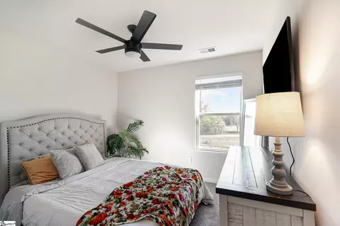 Bedroom - 1237 Paramount Dr, Lyman, SC 29365 photo 3 of 6