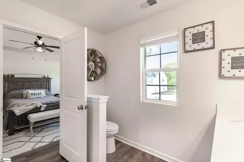 Bath - 1237 Paramount Dr, Lyman, SC 29365 photo 3 of 5