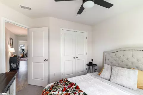Bedroom - 1237 Paramount Dr, Lyman, SC 29365 photo 4 of 6