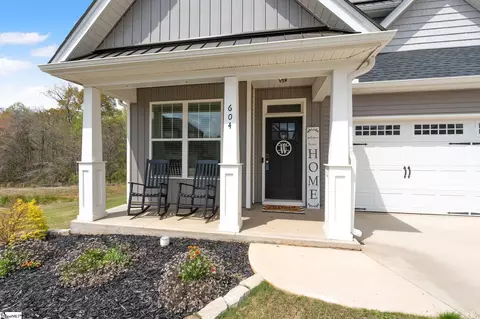 Exterior - 604 River Trace Loop, Simpsonville, SC 29680 photo 6 of 8