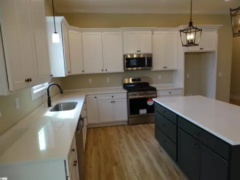 Kitchen - 150 Orchard Dr, Moore, SC 29369 photo 3 of 3