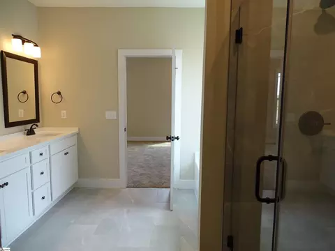 Bath - 150 Orchard Dr, Moore, SC 29369 photo 5 of 6