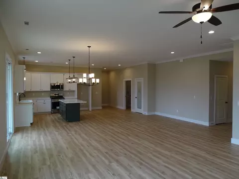 Living - 150 Orchard Dr, Moore, SC 29369 photo 3 of 3