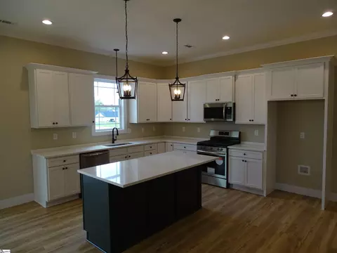 Kitchen - 150 Orchard Dr, Moore, SC 29369 photo 1 of 3