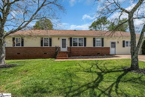115 Snipe Ln, Easley, SC 29642