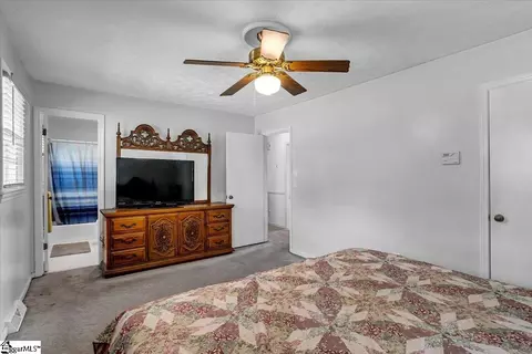 Bedroom - 115 Snipe Ln, Easley, SC 29642 photo 3 of 5