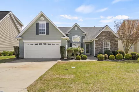 106 Mercer Dr, Simpsonville, SC 29681
